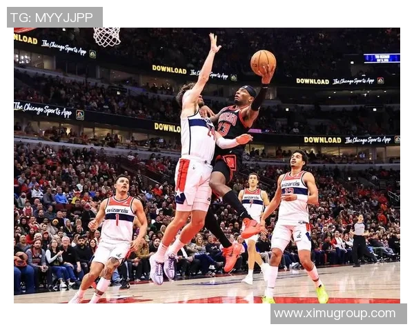 雄鹿与热火季后赛第三场精彩录像回放全程解说分析